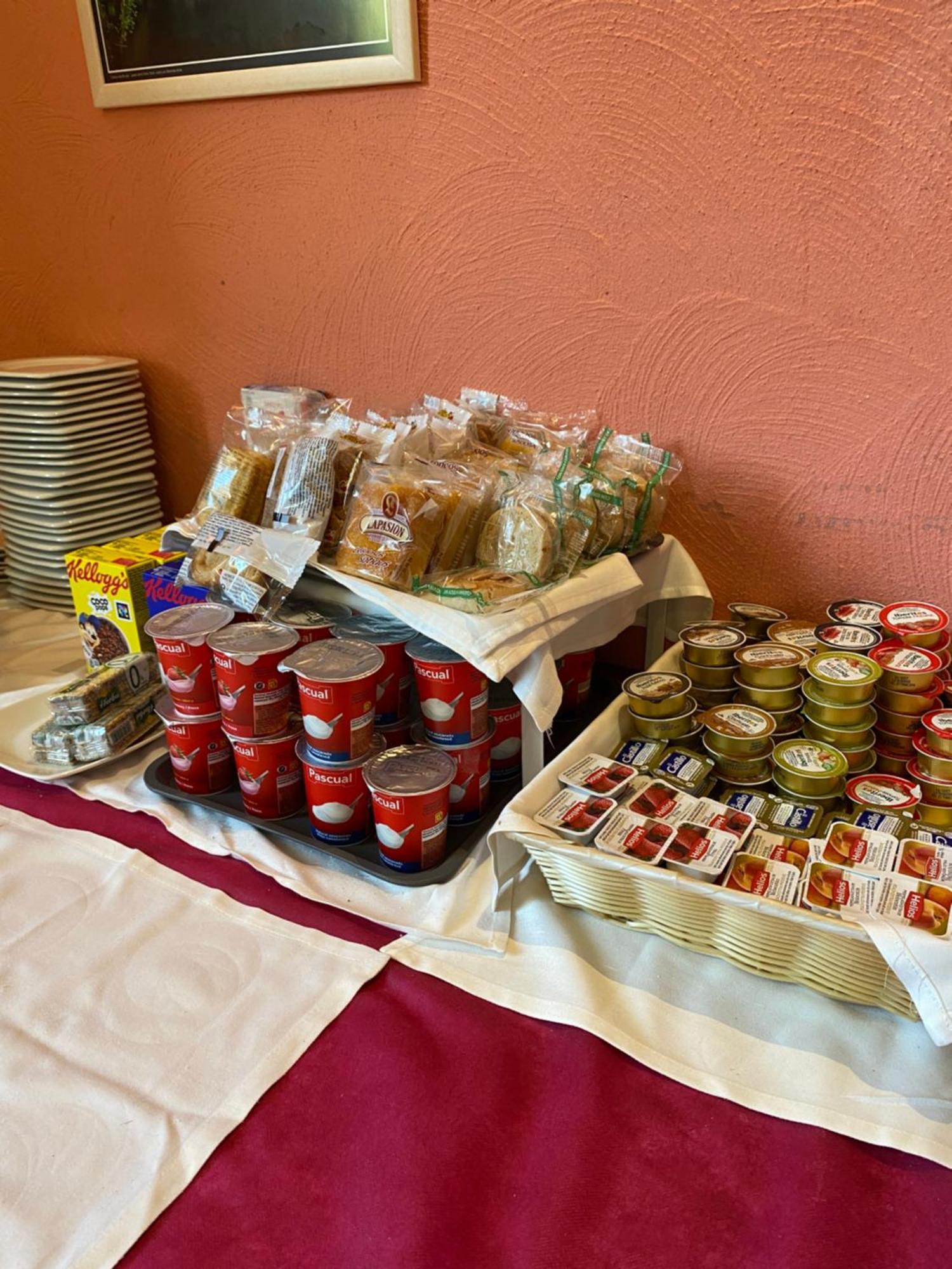 Hotel Rural Carlos I Garganta la Olla Bagian luar foto