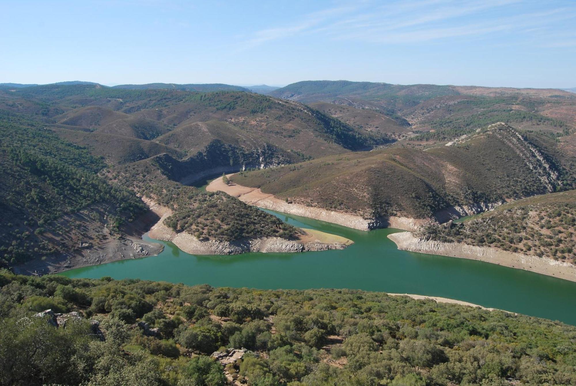 Hotel Rural Carlos I Garganta la Olla Bagian luar foto